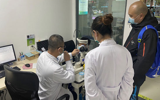 一款專為眼科門診設計的業務管理系統